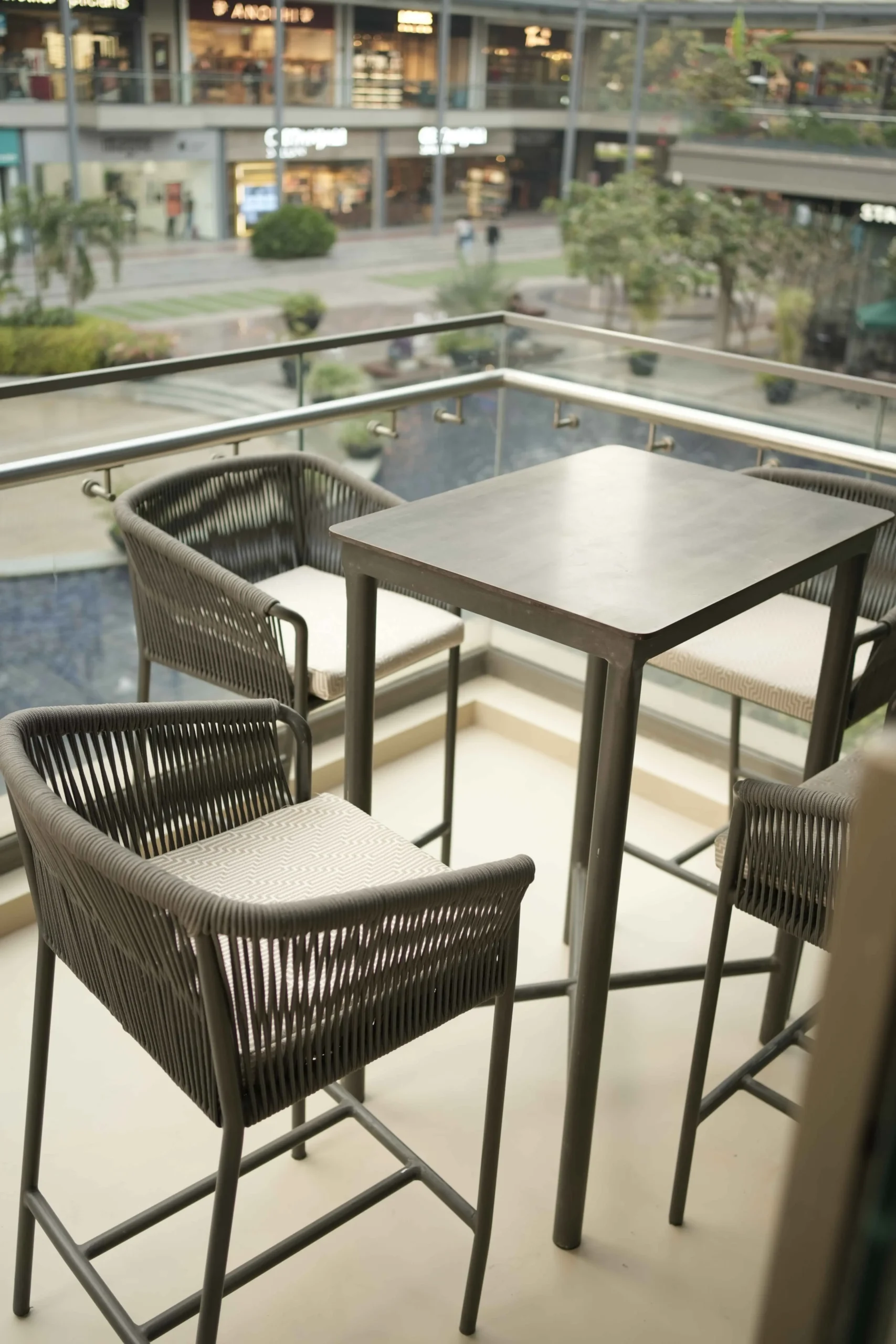 Restaurant ambience 4
