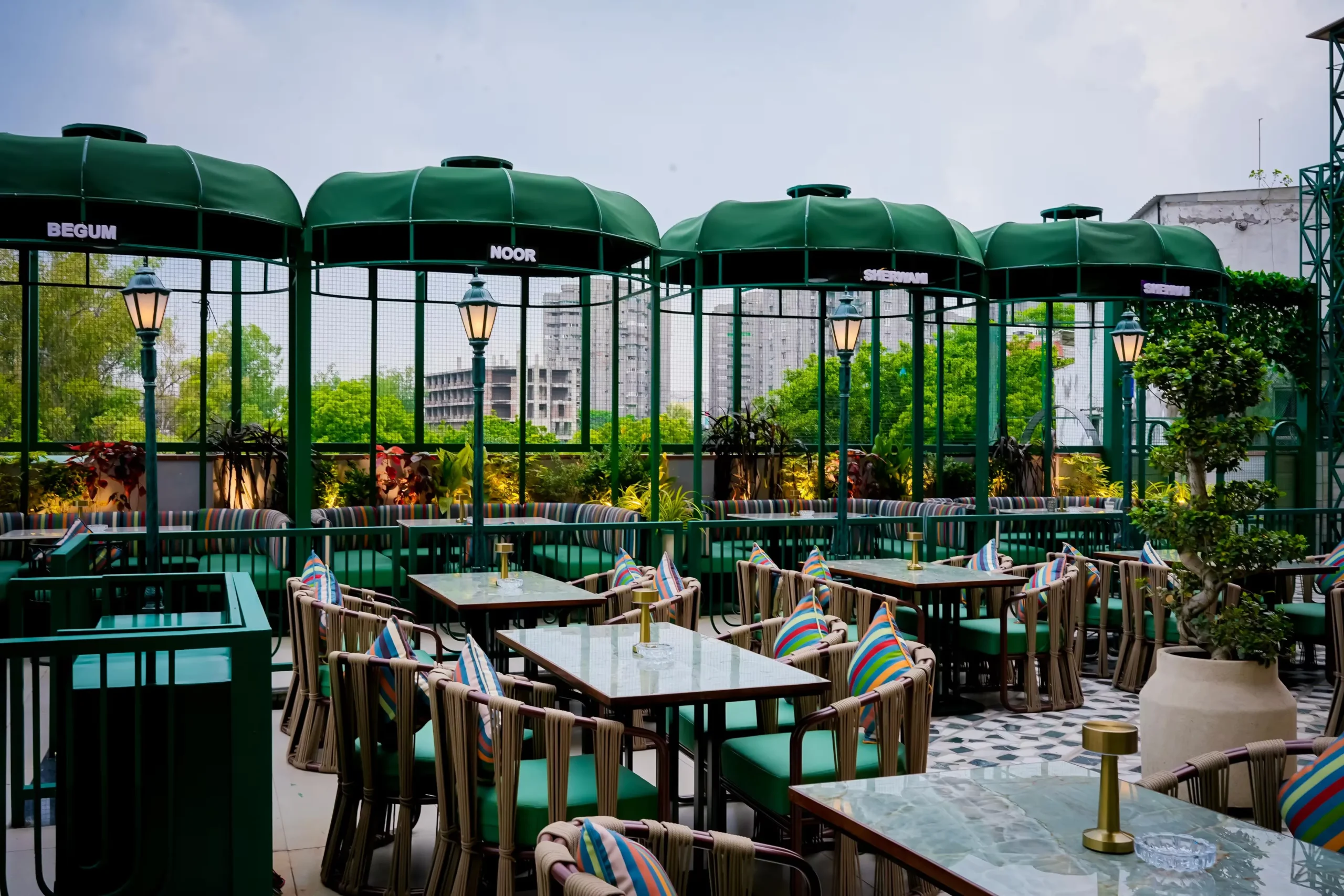 Restaurant ambience 5