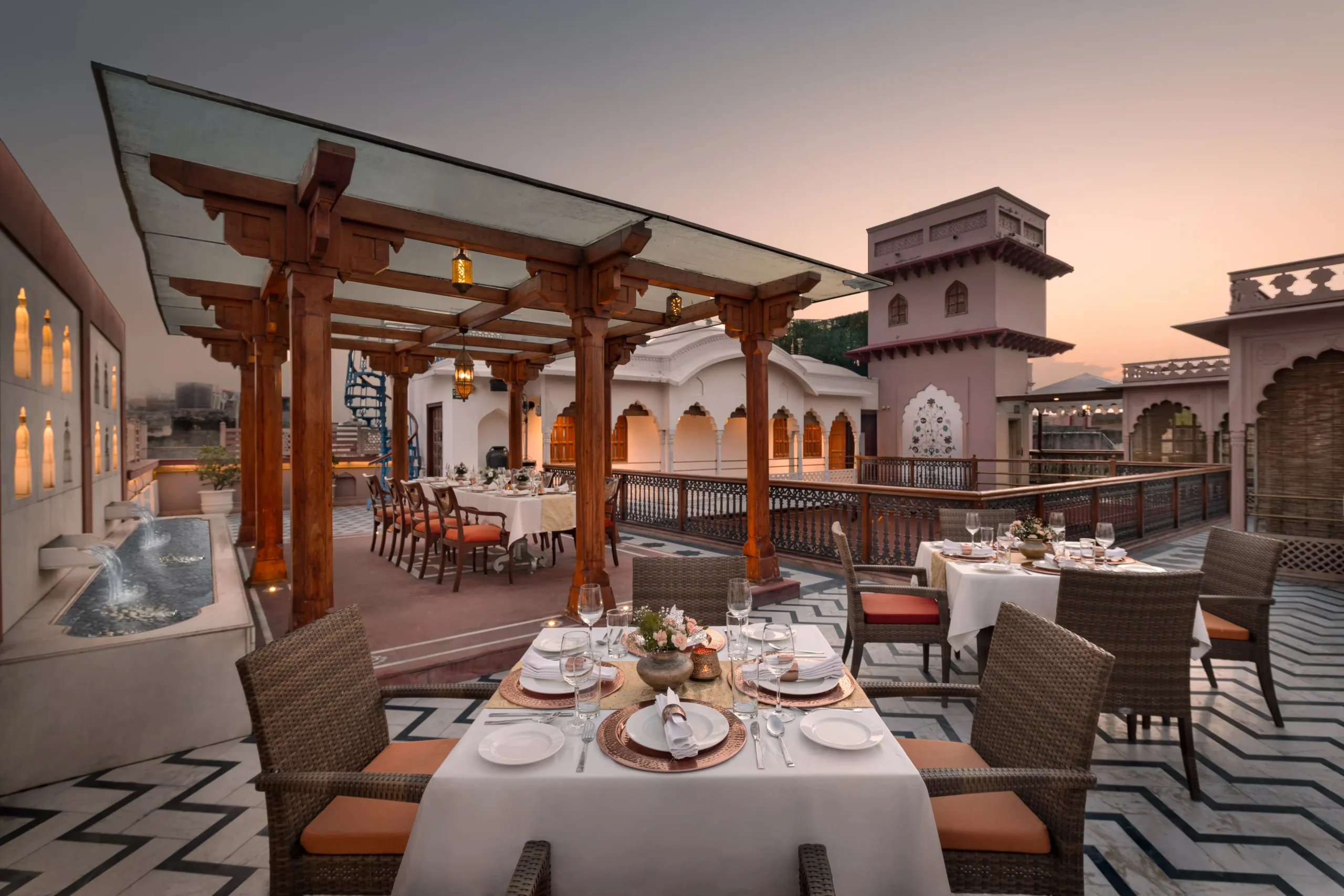 Restaurant ambience 3