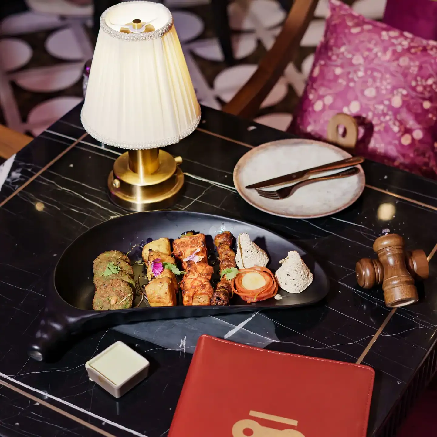 Restaurant ambience 3