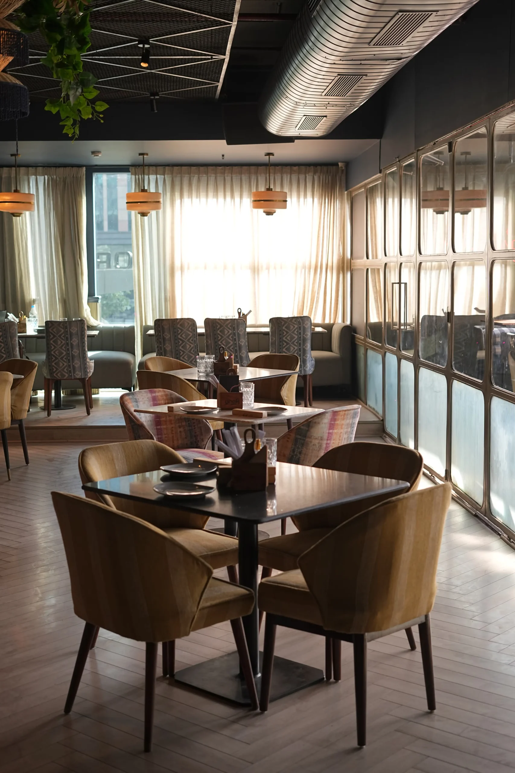 Restaurant ambience 5