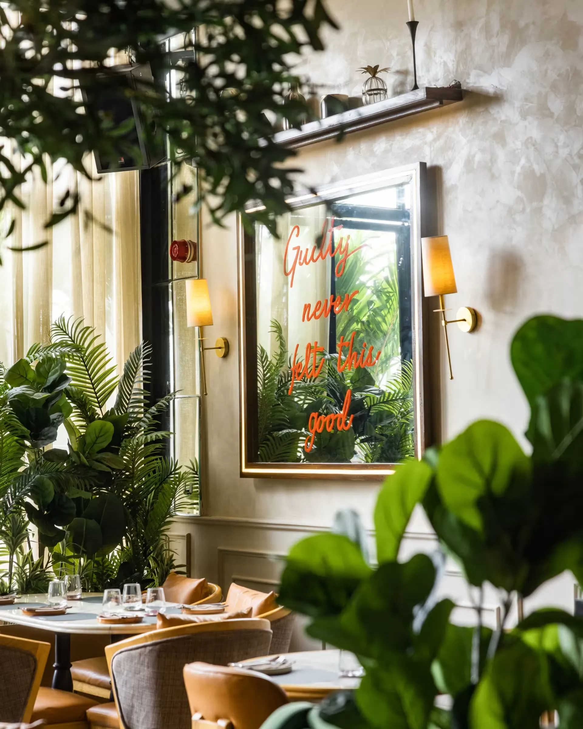 Restaurant ambience 1