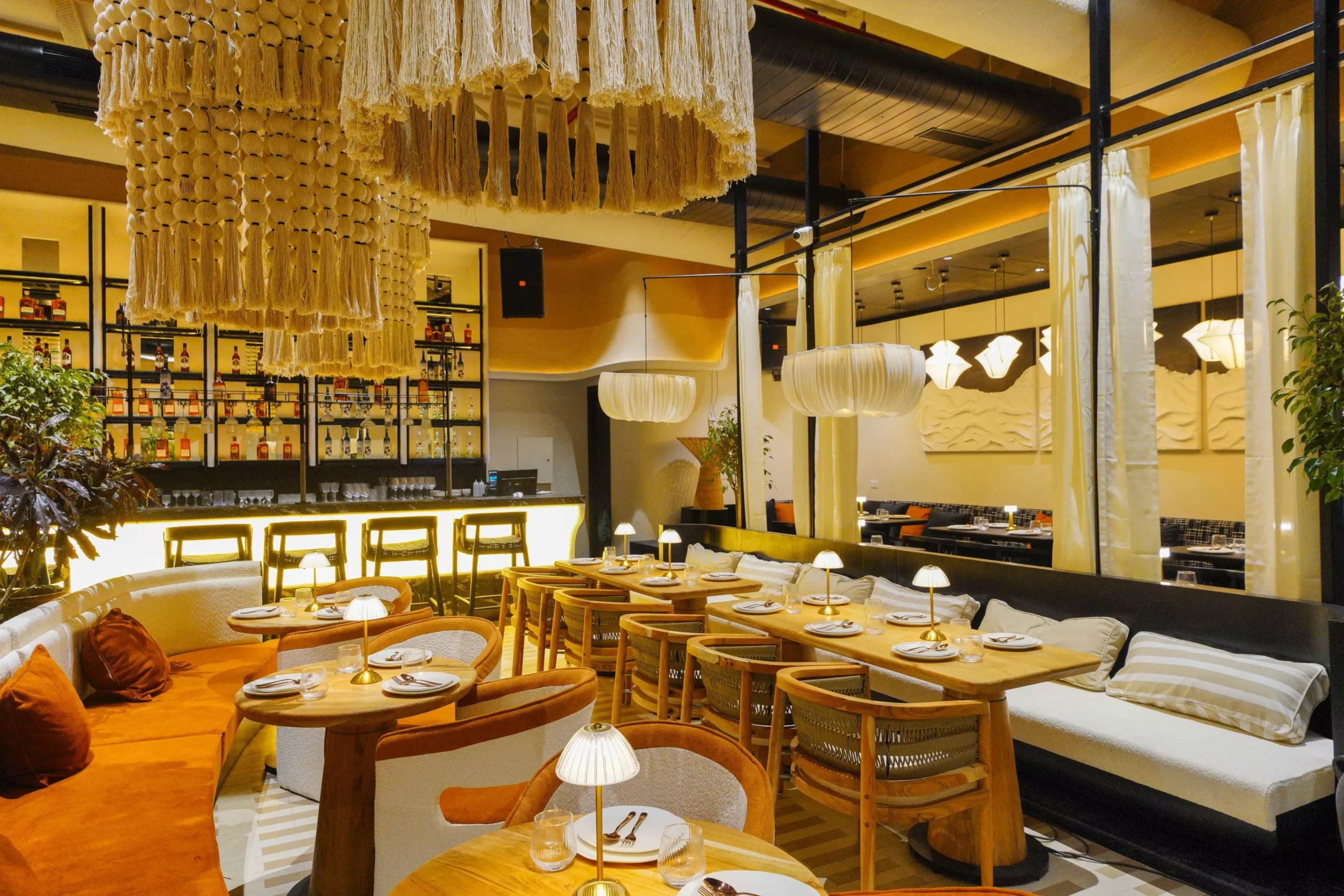 Restaurant ambience 5