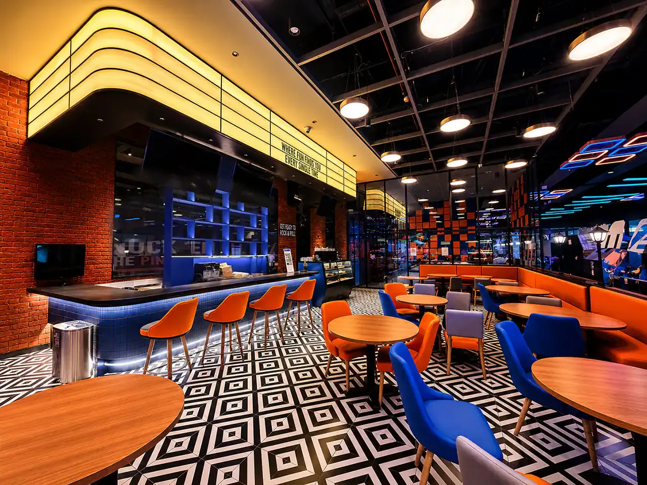 Restaurant ambience 1