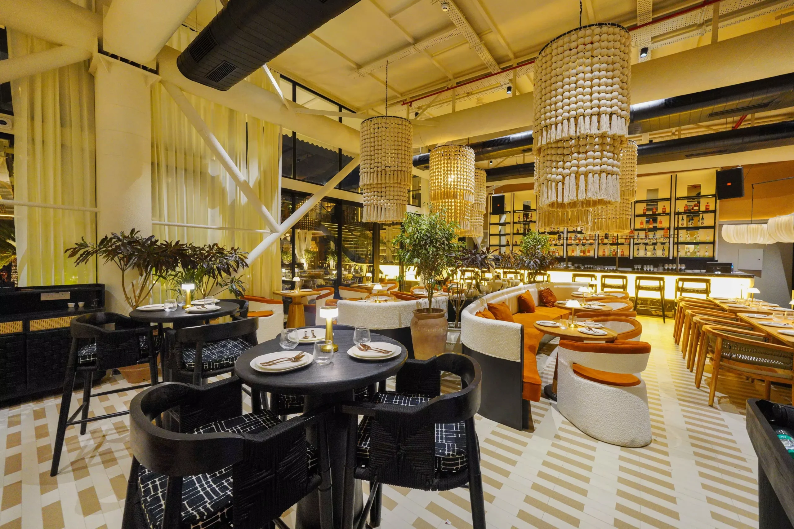 Restaurant ambience 4