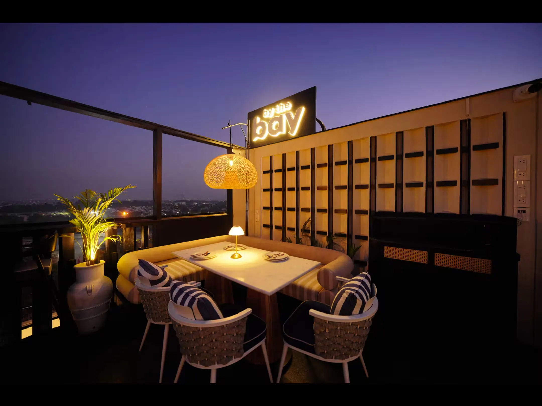 Restaurant ambience 1