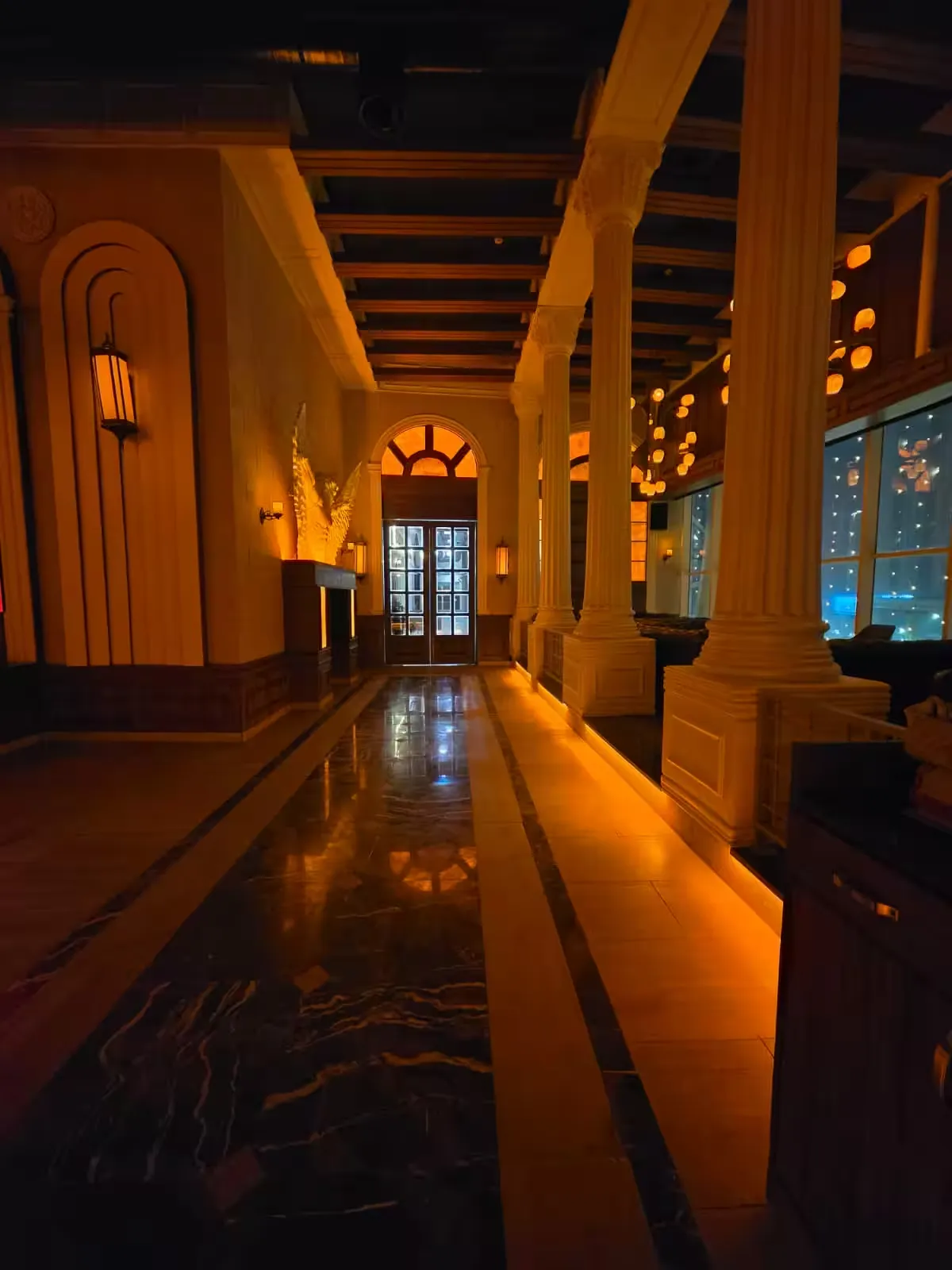 Restaurant ambience 5