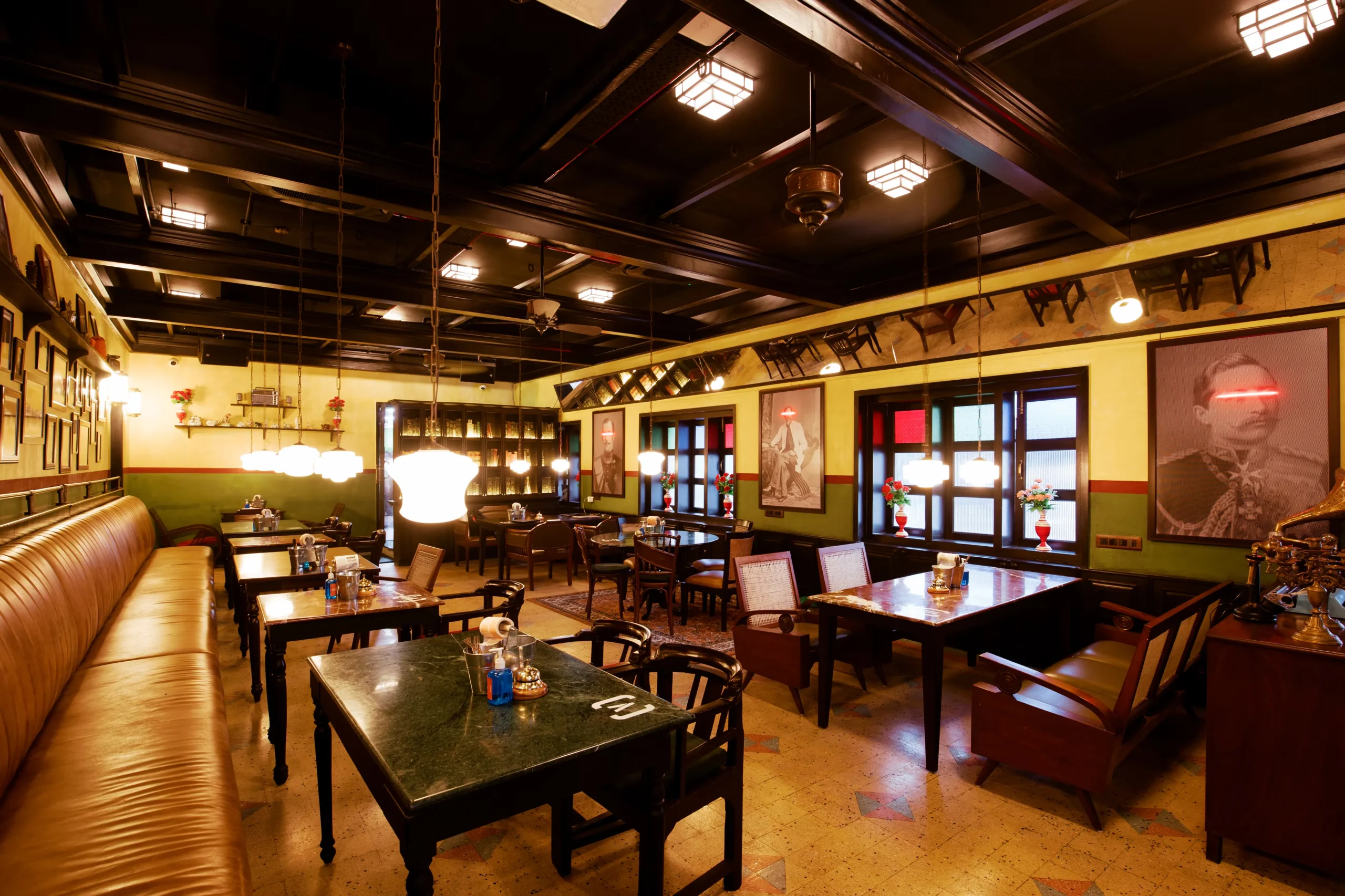 Restaurant ambience 3