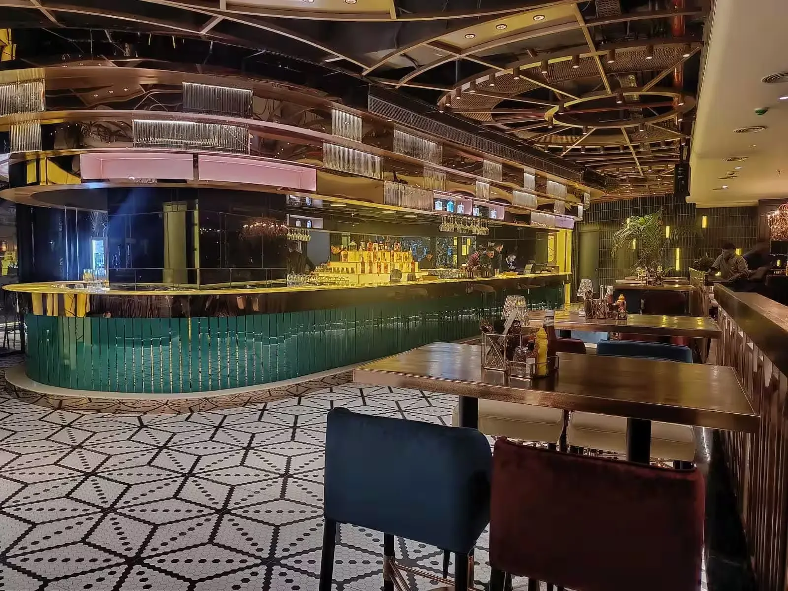 Restaurant ambience 4