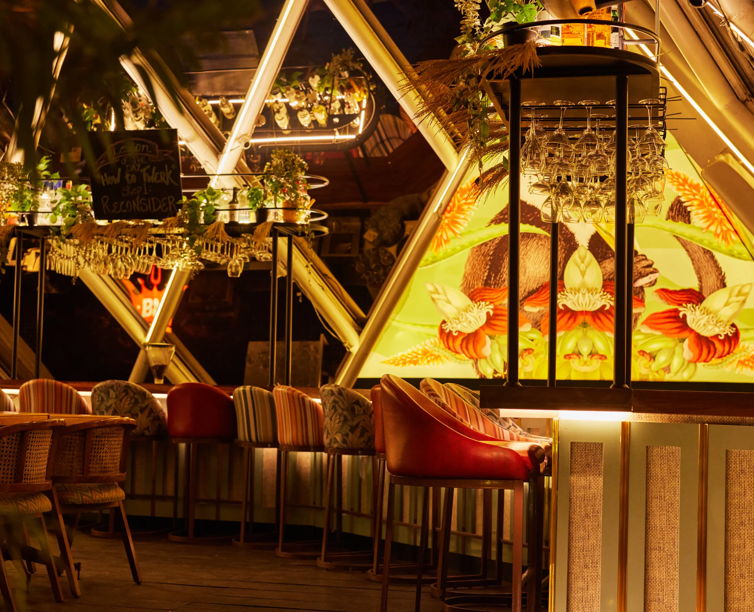 Restaurant ambience 2