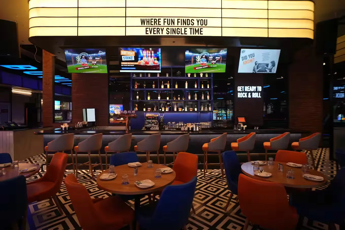 Restaurant ambience 4