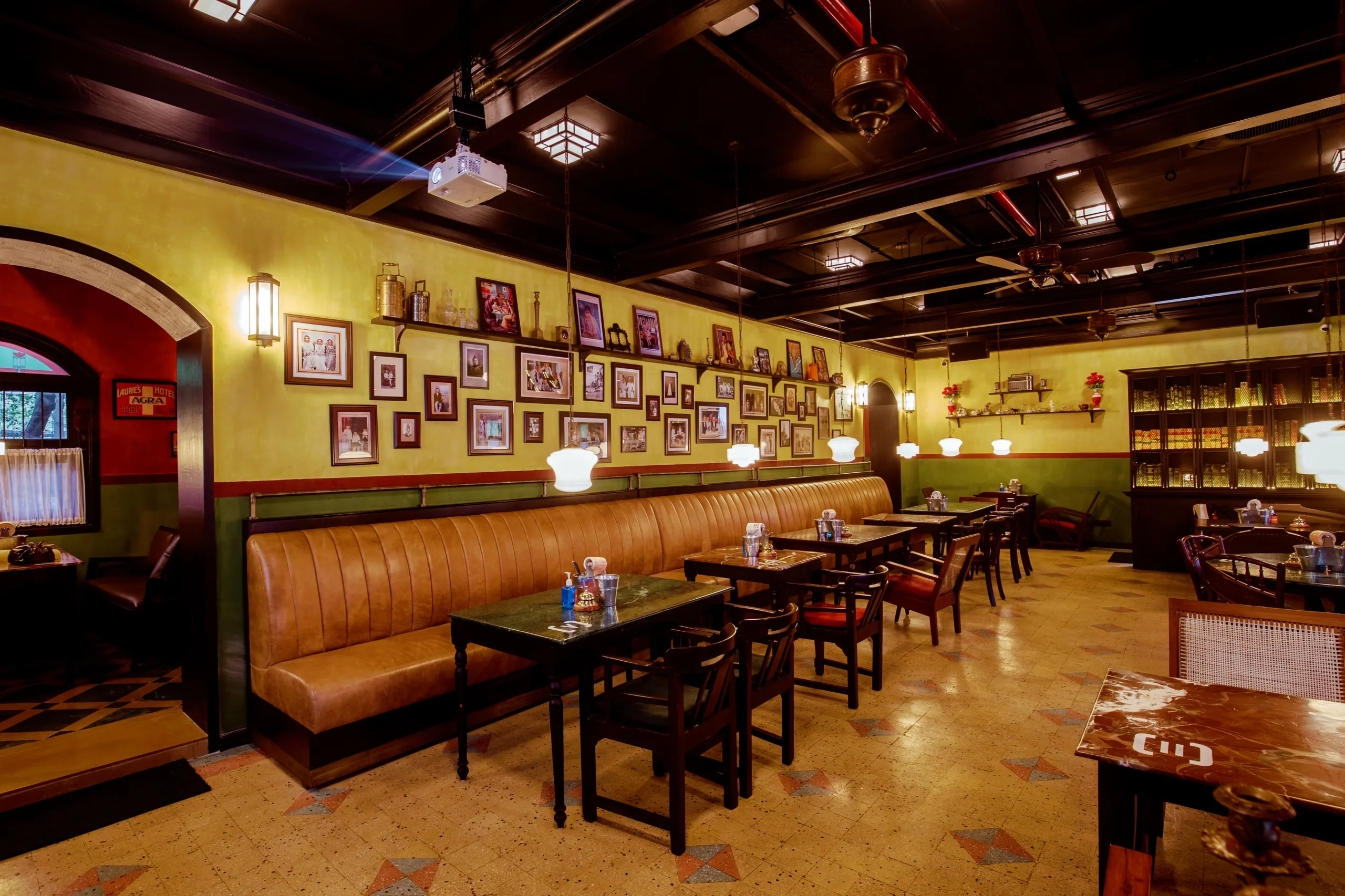 Restaurant ambience 1